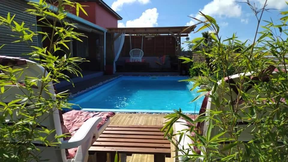 Bed and Breakfast La Kazanou Saint-Joseph Esterno foto